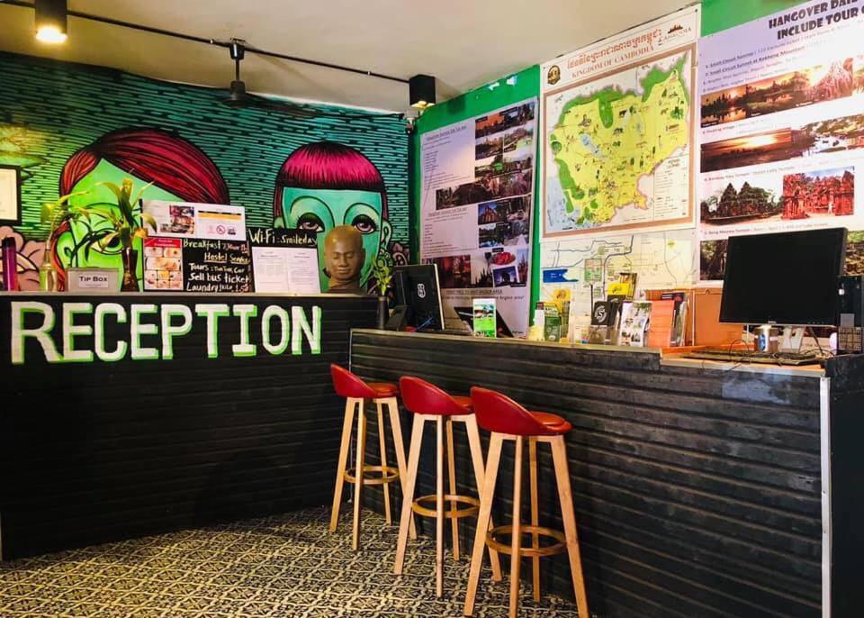 Route 66 Music Restaurant & Hostel Siem Reap Exterior photo